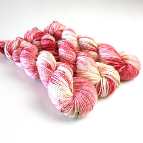 Crush DK - Poinsettia