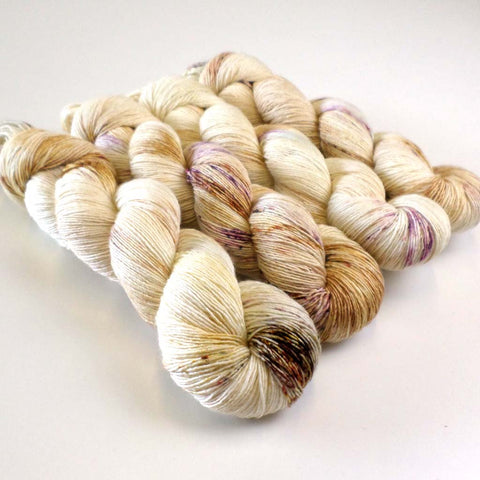 Selkino - Dodo Feathers