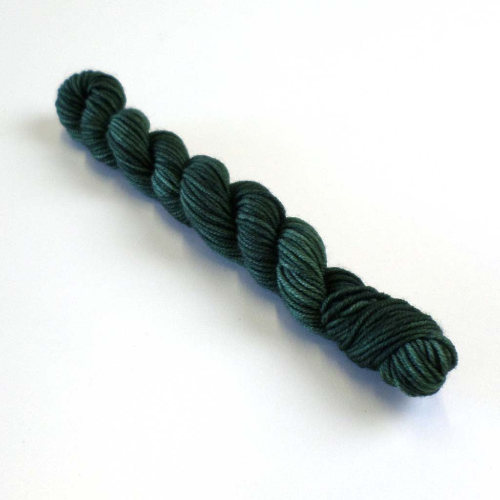 Coorie Coorie is a smooth, round yarn with excellent stitch