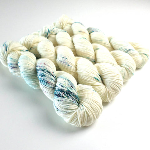 Coorie - Glistening Dew