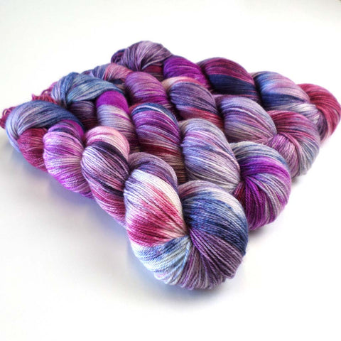 Flockly - Vivid Fuchsia Blooms
