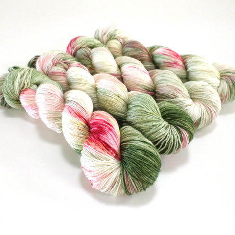 Lustrous - Jolly Holly