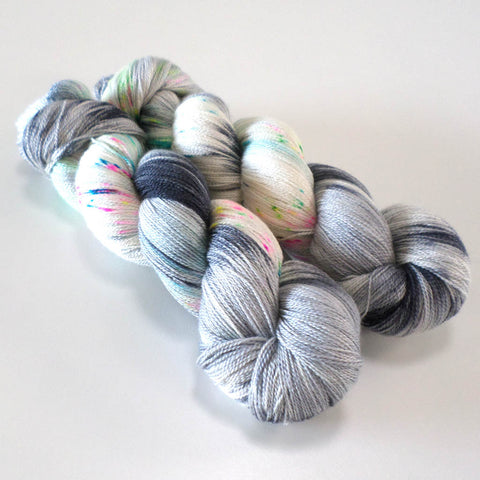 Lustrous Lace - Blacklight